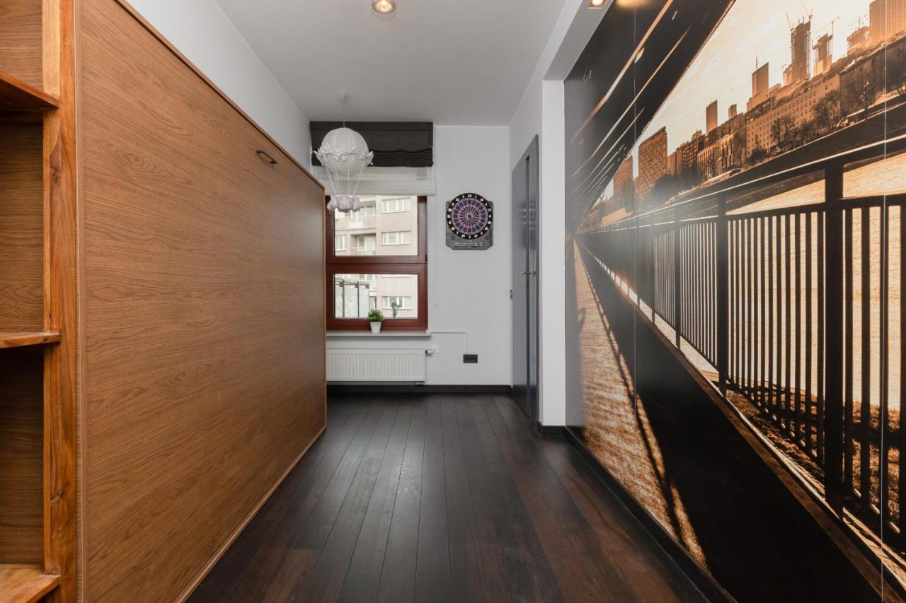 Warsaw Srodmiescie Riverside Three-Bedroom Apartment By Renters Varsóvia Exterior foto
